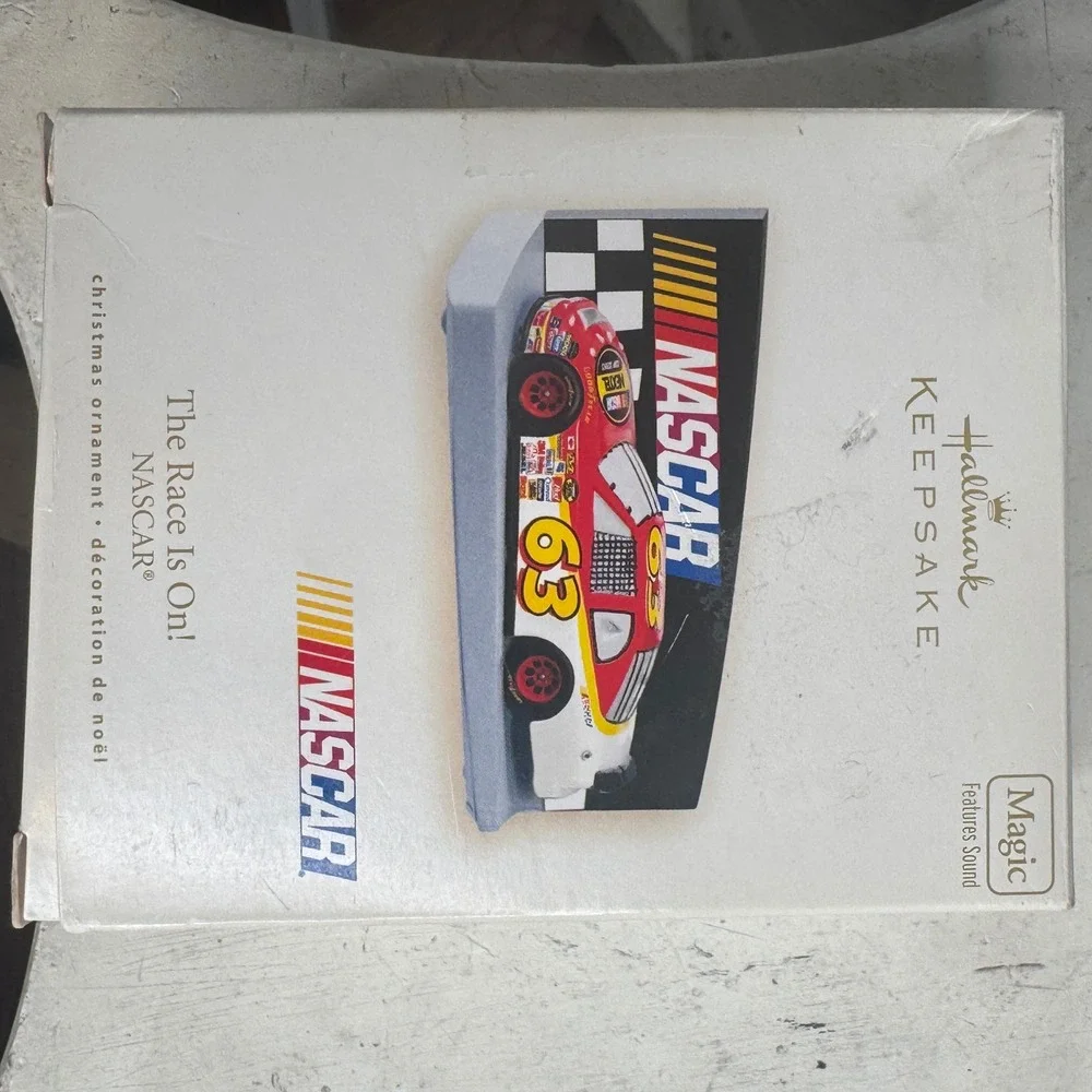 Hallmark Keepsake‎ NASCAR The Race Is On Magic Sound Christmas Ornament 2007